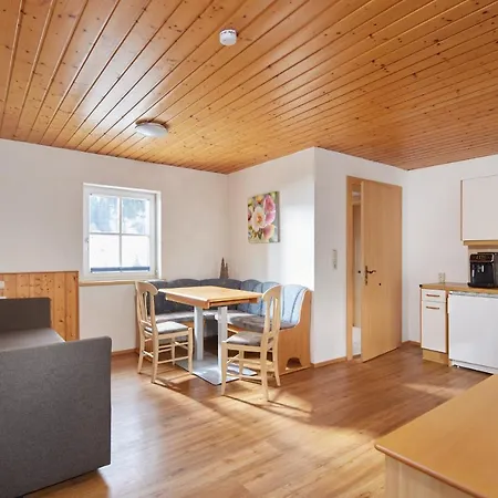 Haus Spettel 加舒恩